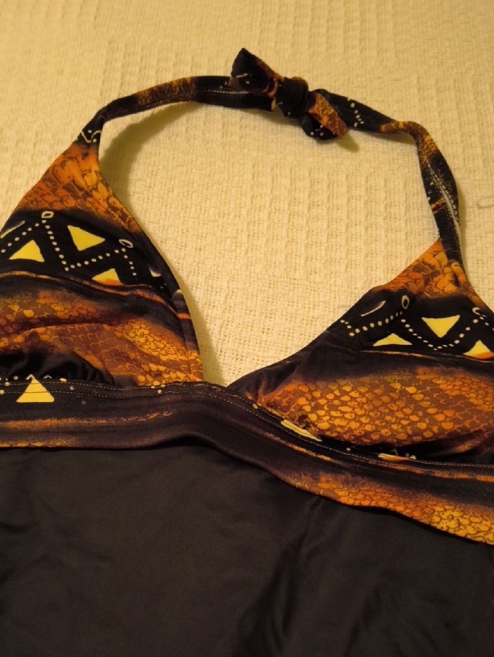 Venus Halter Swim 8 one-piece + Bonus - Picture 2 of 8